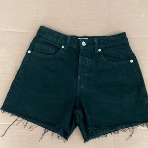 Women’s Jean Shorts Distressed Black